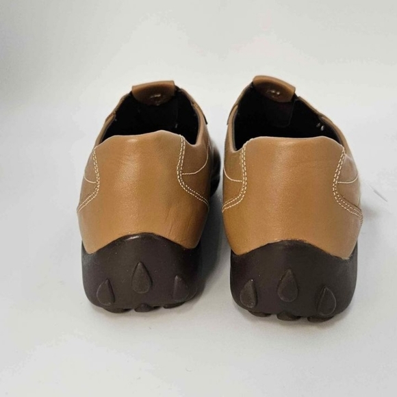 Predictions Women's Leather Shoes , Size 8 - Picture 3 of 9